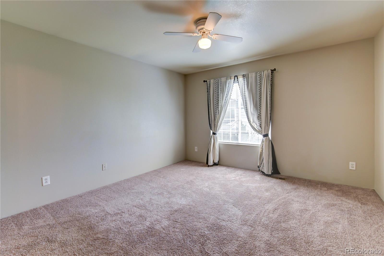 MLS Image #17 for 21405 e 46th avenue,denver, Colorado