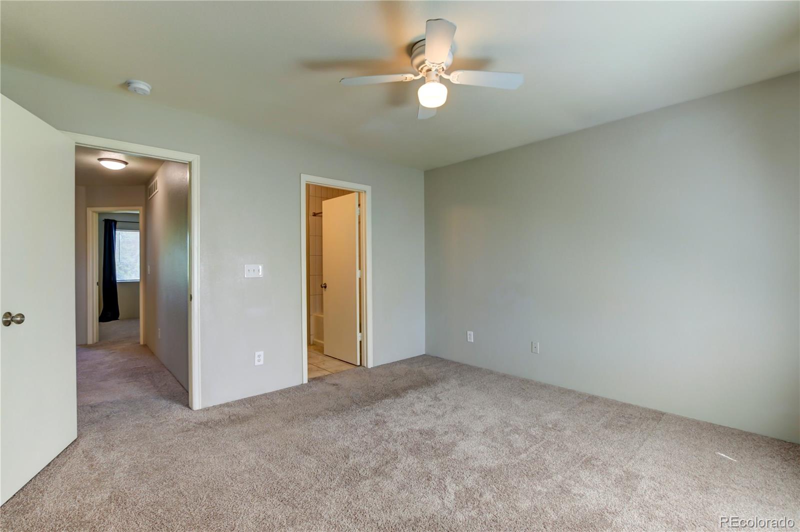 MLS Image #18 for 21405 e 46th avenue,denver, Colorado