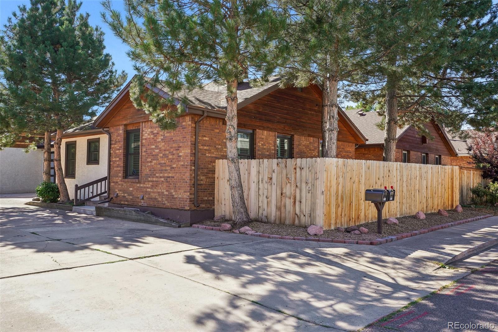 MLS Image #41 for 1986 s cherry street,denver, Colorado