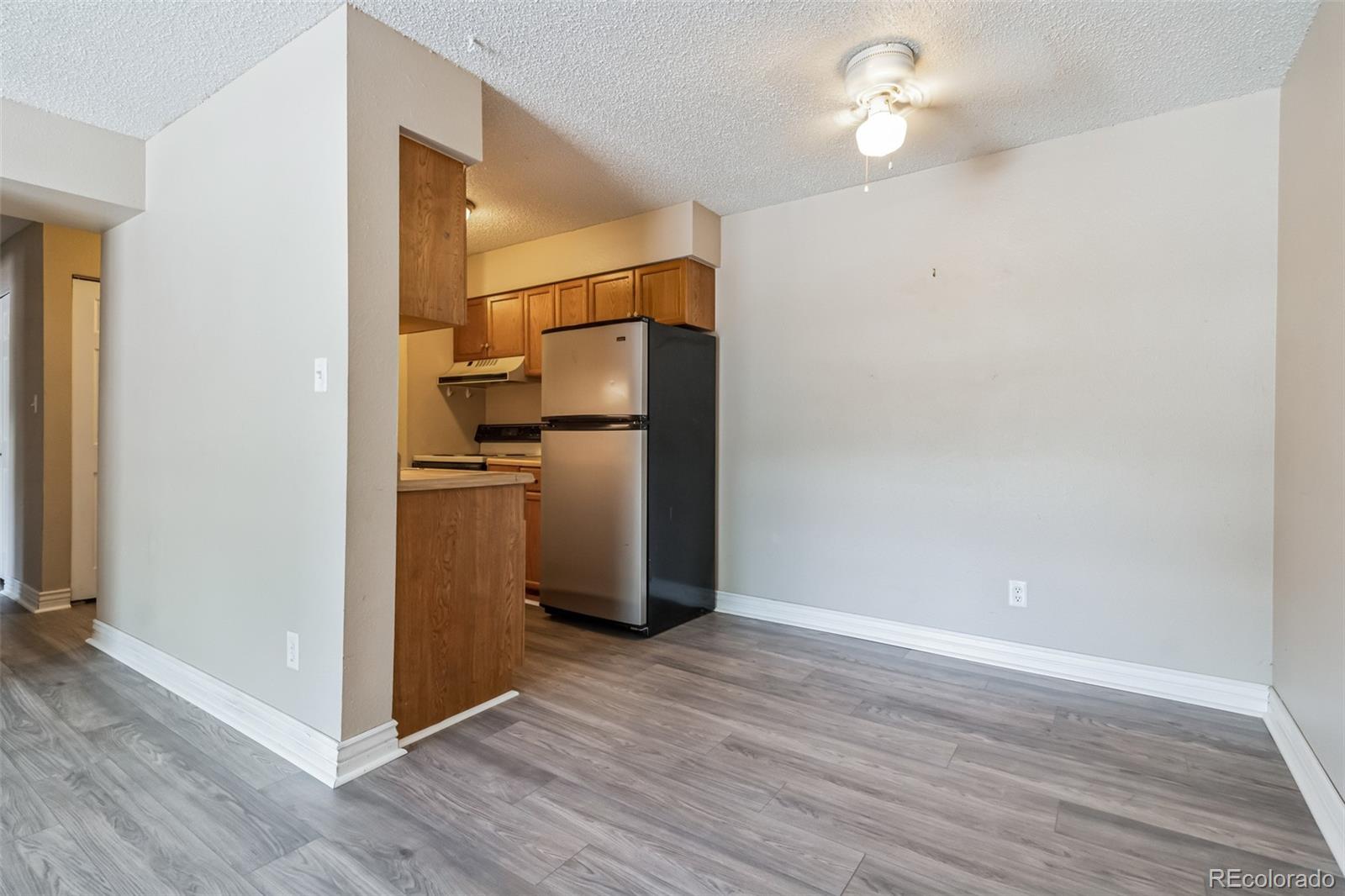 MLS Image #2 for 309 e highline circle,centennial, Colorado