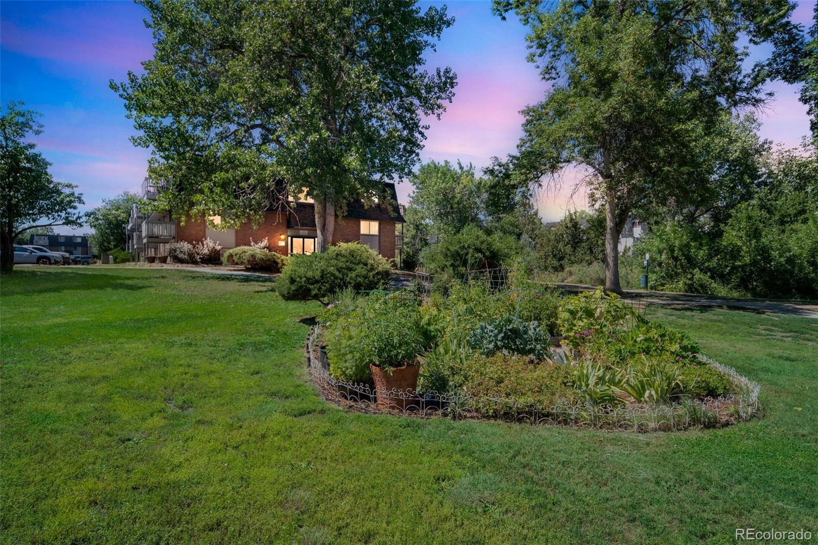 MLS Image #24 for 309 e highline circle,centennial, Colorado