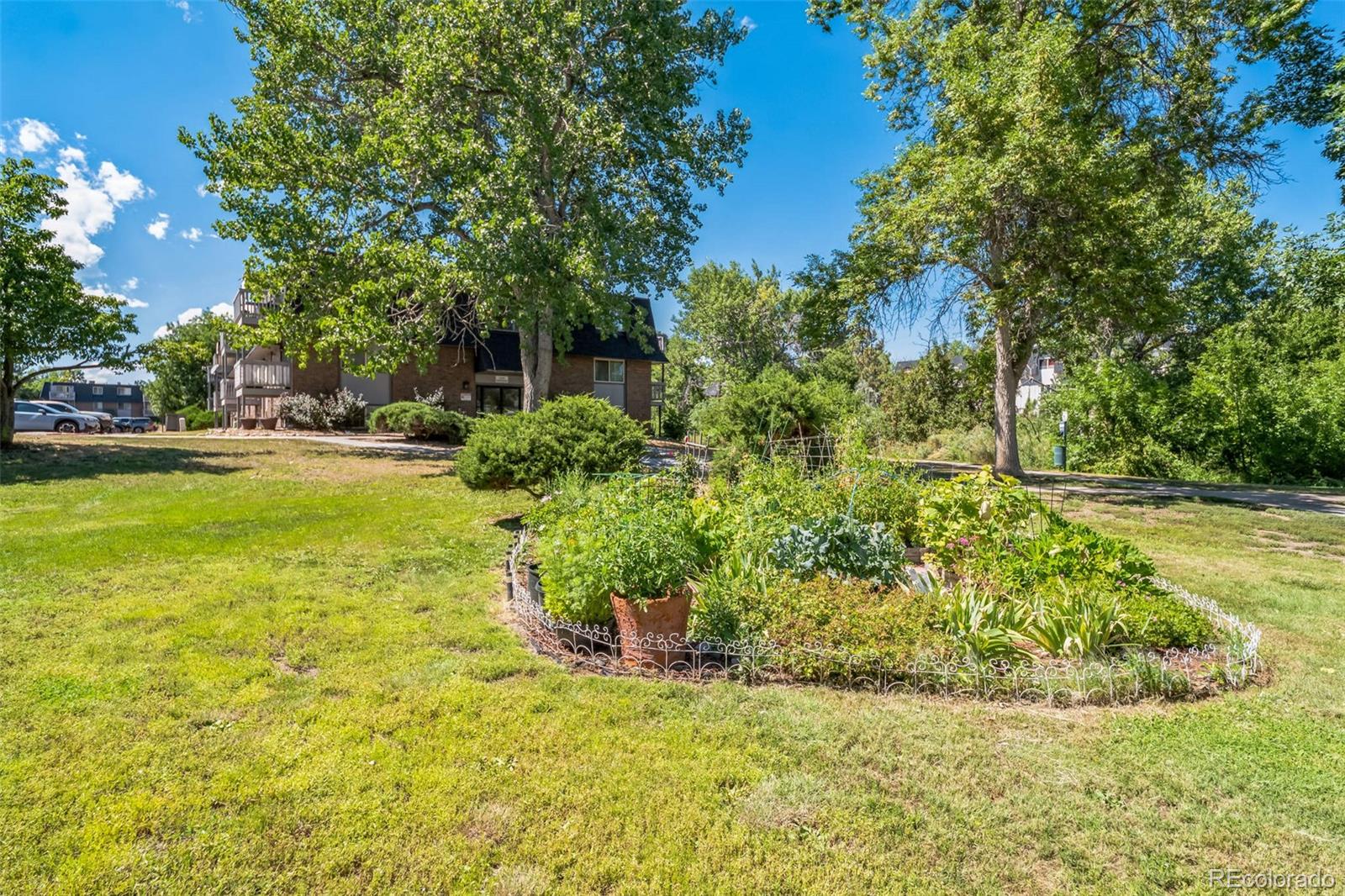 MLS Image #25 for 309 e highline circle,centennial, Colorado