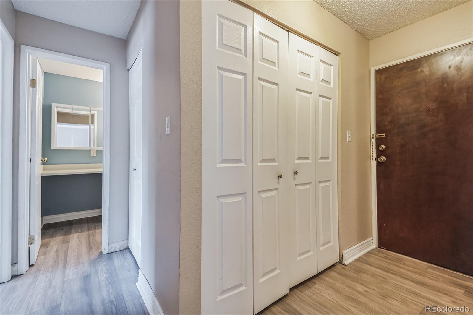 MLS Image #4 for 309 e highline circle,centennial, Colorado