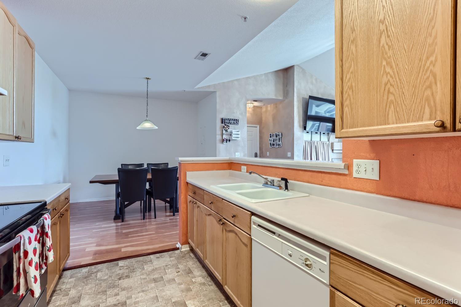 MLS Image #9 for 14241 e 1st drive,aurora, Colorado