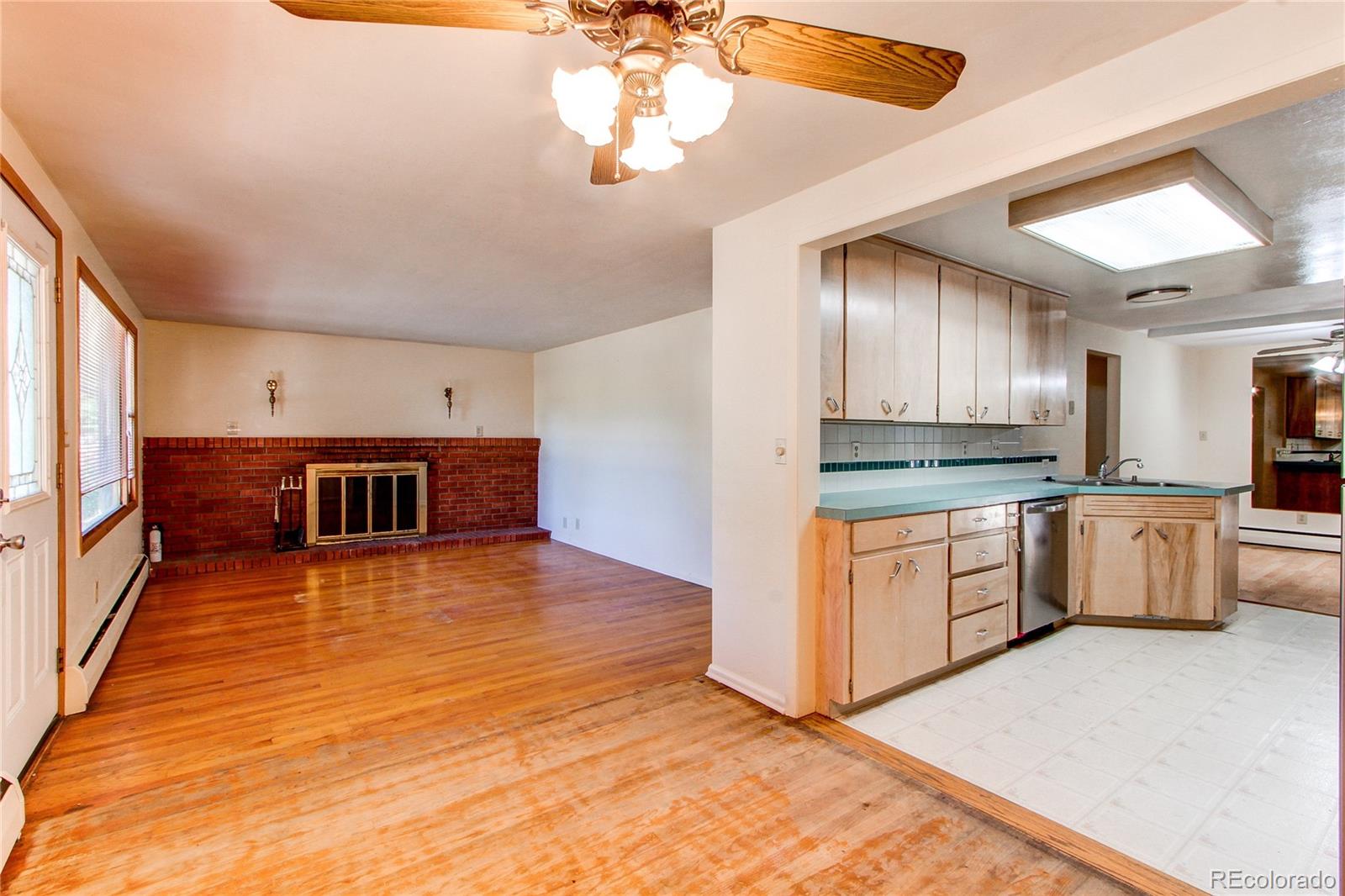 MLS Image #3 for 655 w 10th street,loveland, Colorado