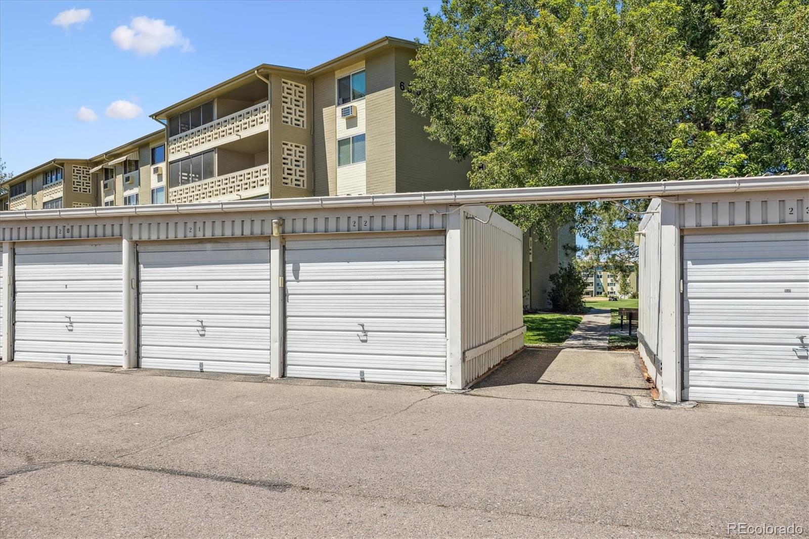 MLS Image #18 for 650 s alton way,denver, Colorado