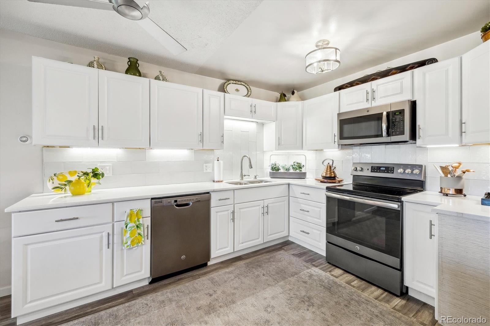 MLS Image #2 for 650 s alton way,denver, Colorado