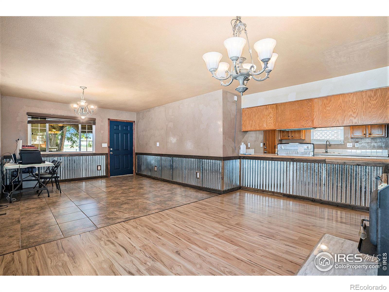 MLS Image #4 for 568  18th street,loveland, Colorado