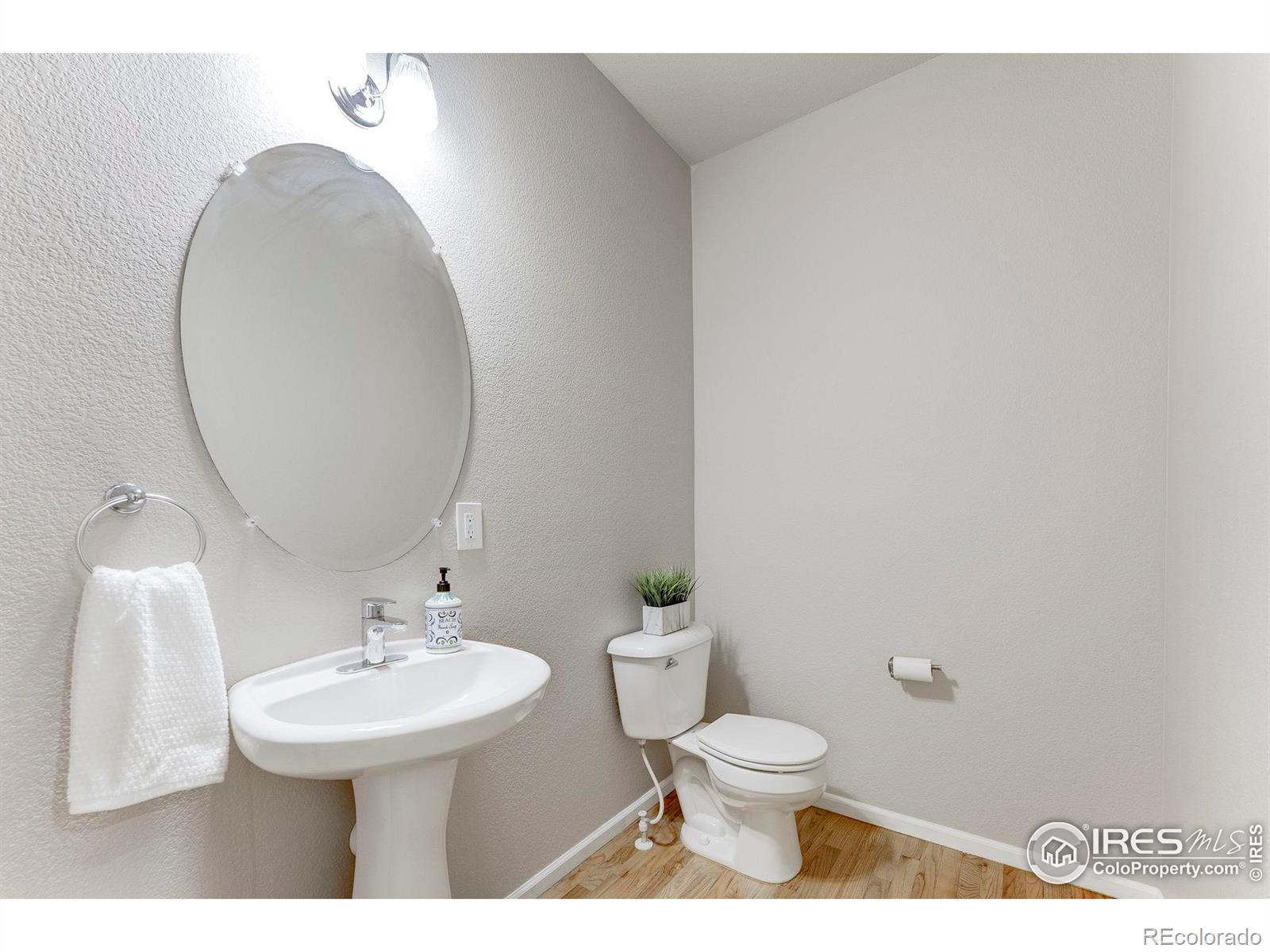 MLS Image #13 for 587 s mobile place ,aurora, Colorado