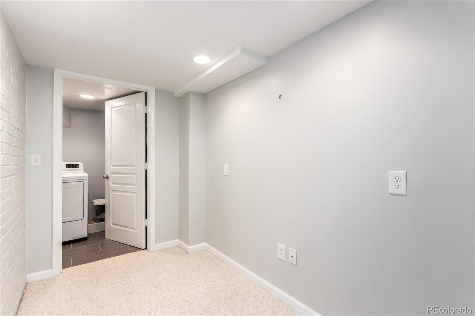 MLS Image #36 for 2050 n ogden street,denver, Colorado