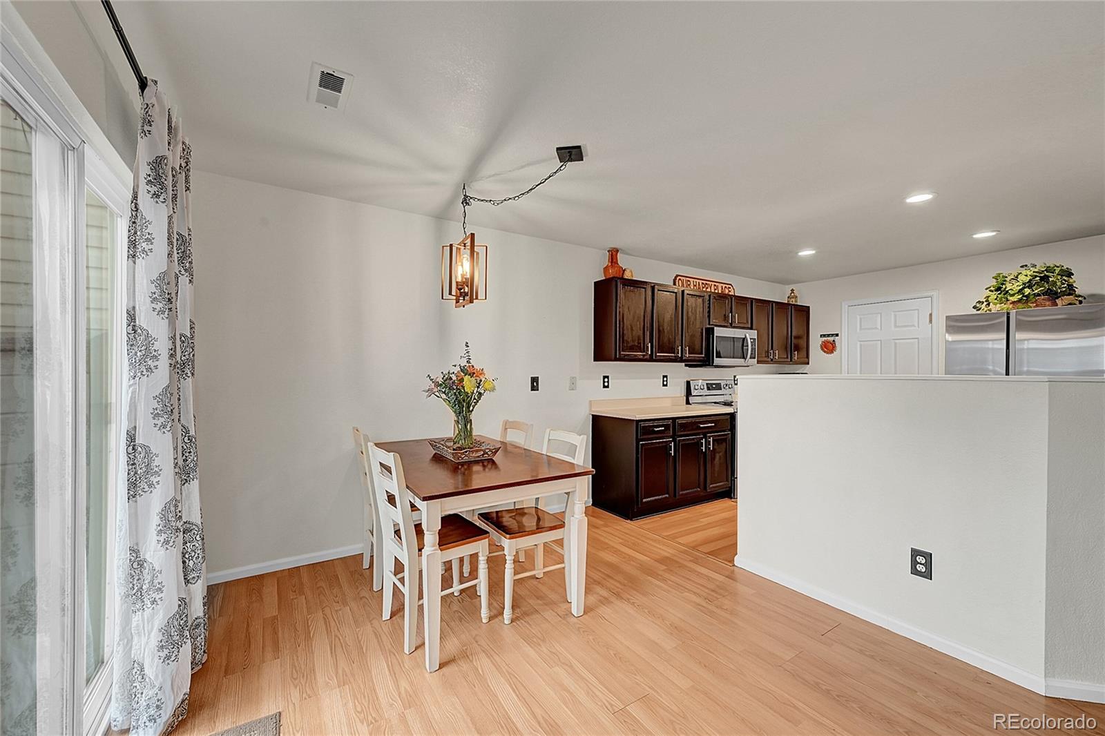 MLS Image #6 for 7946 s kittredge street,englewood, Colorado