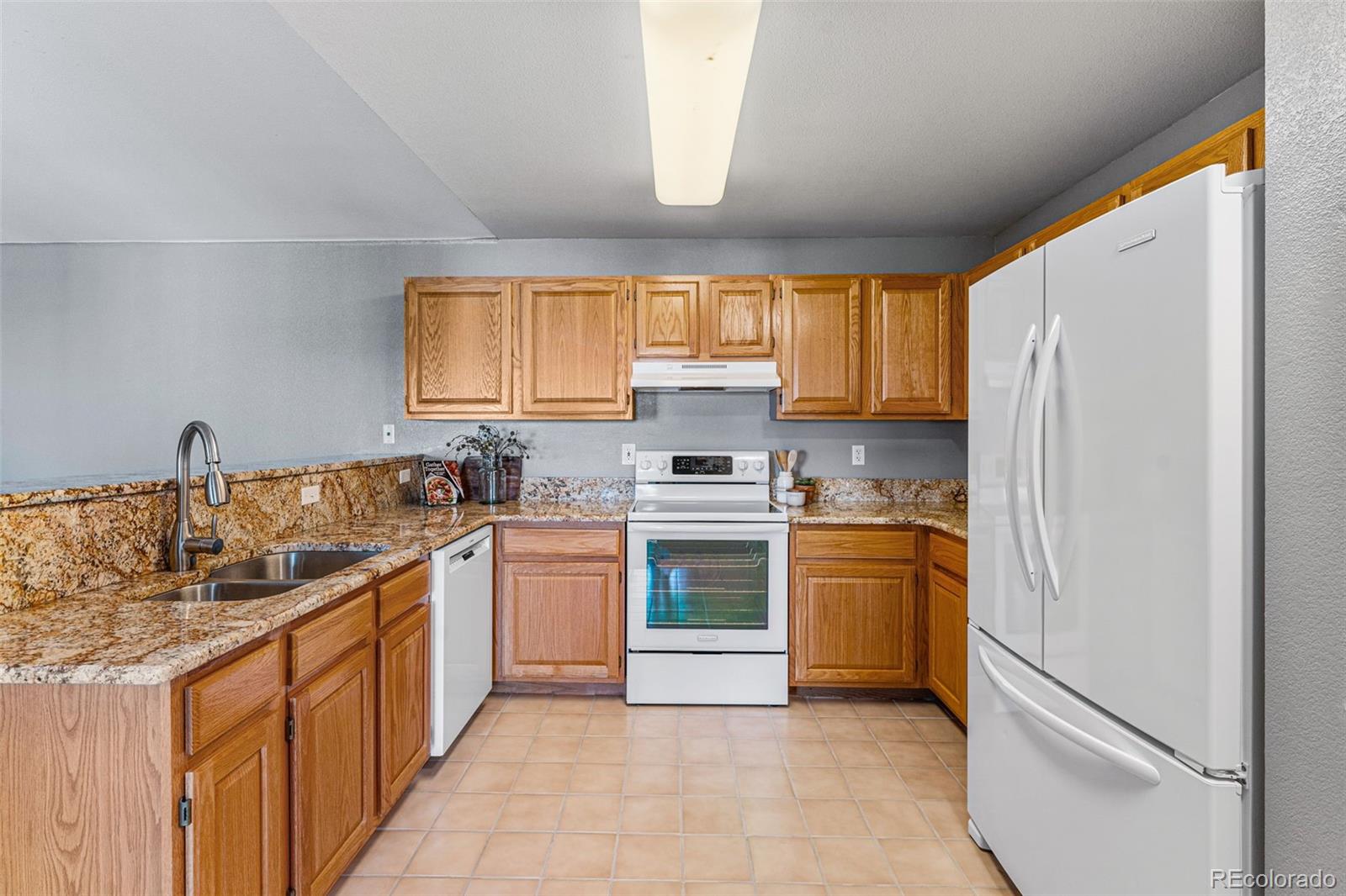 MLS Image #9 for 12304 w cross drive,littleton, Colorado