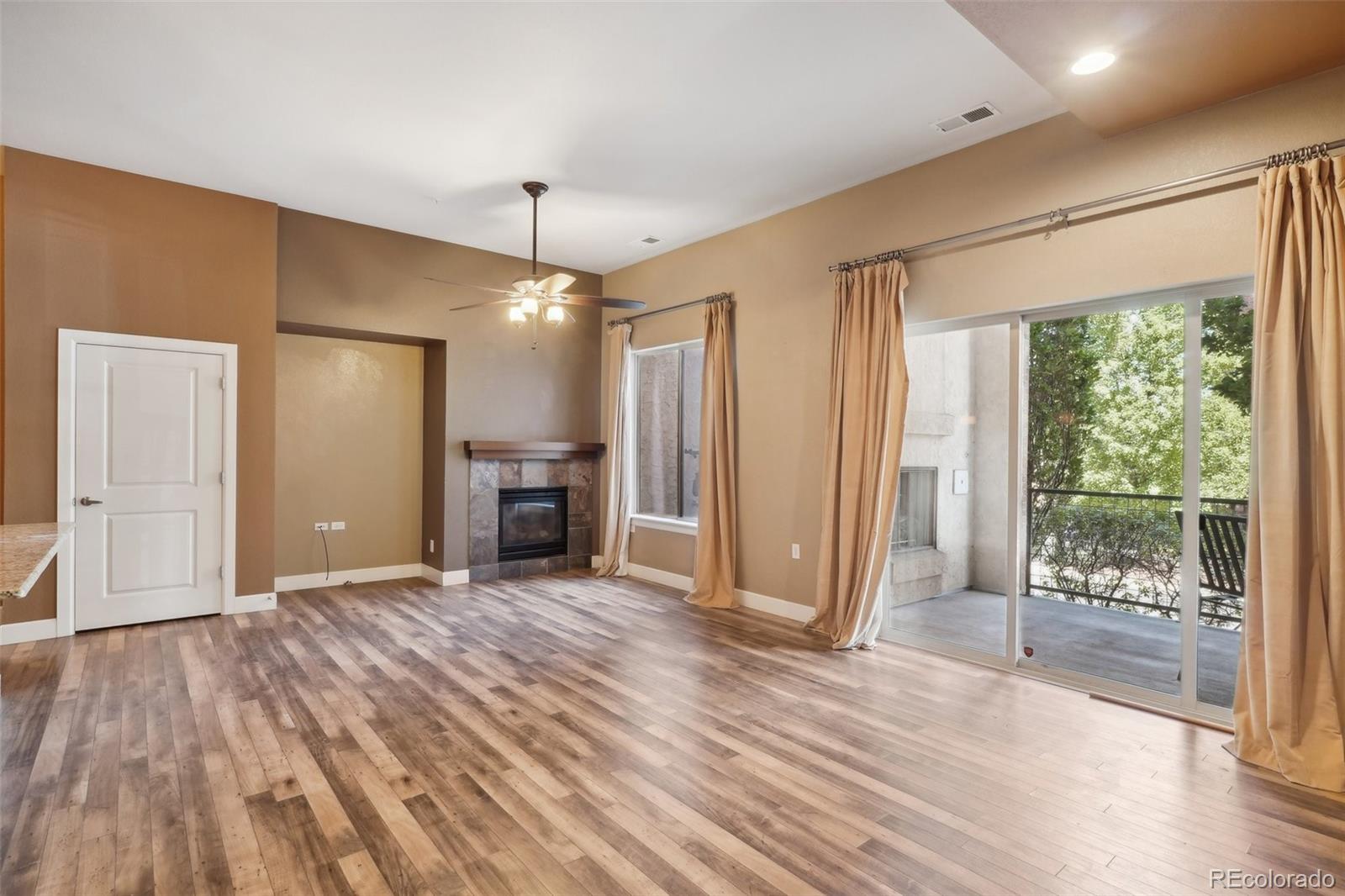 MLS Image #9 for 305  inverness way,englewood, Colorado