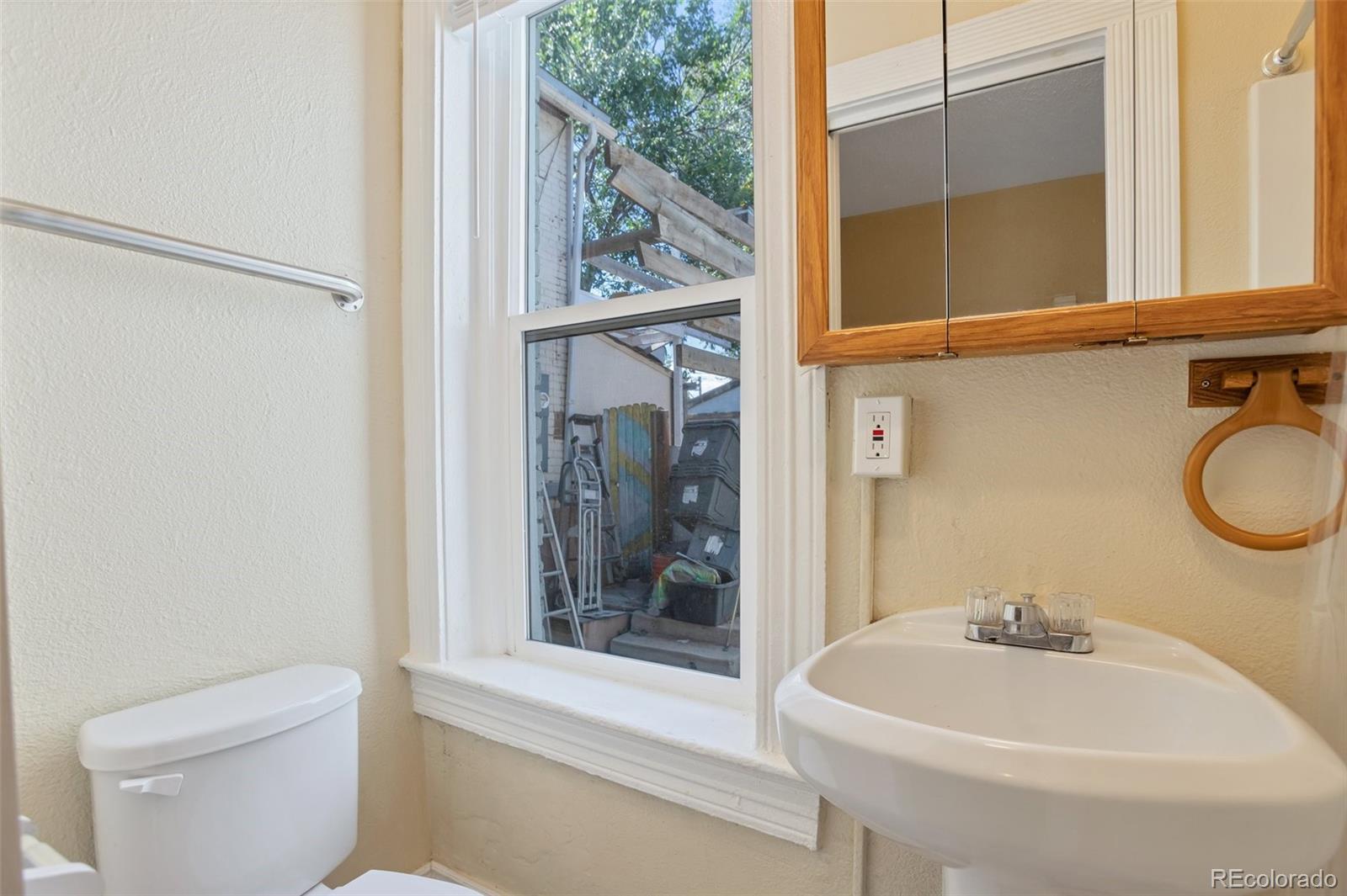 MLS Image #14 for 2707 n downing street,denver, Colorado