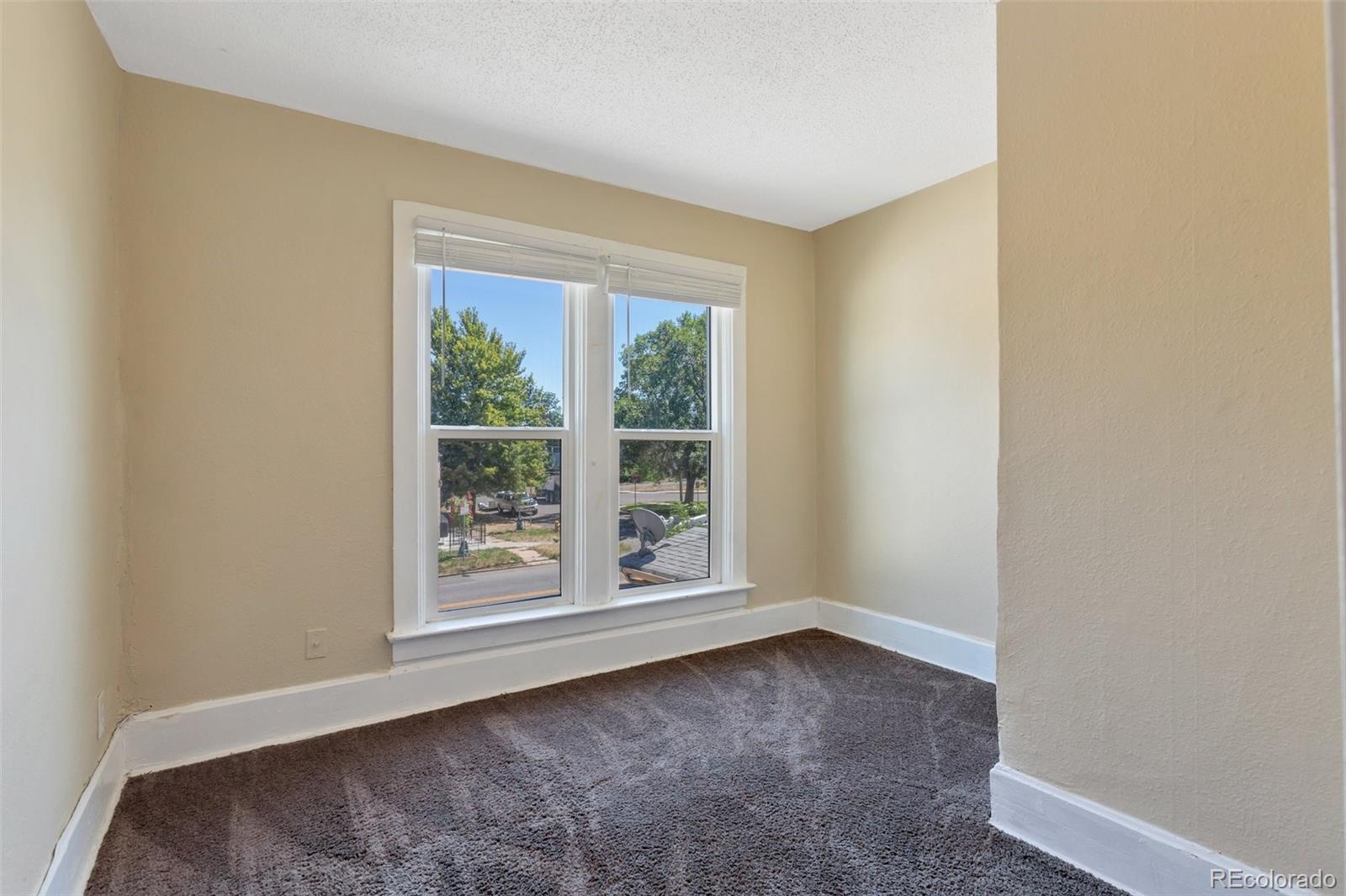 MLS Image #24 for 2707 n downing street,denver, Colorado