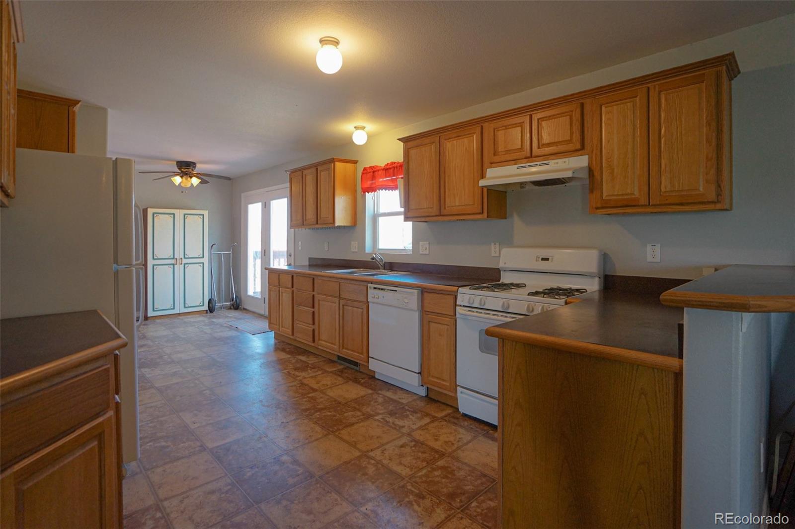 MLS Image #16 for 45962  cr 38.9 ,hoehne, Colorado