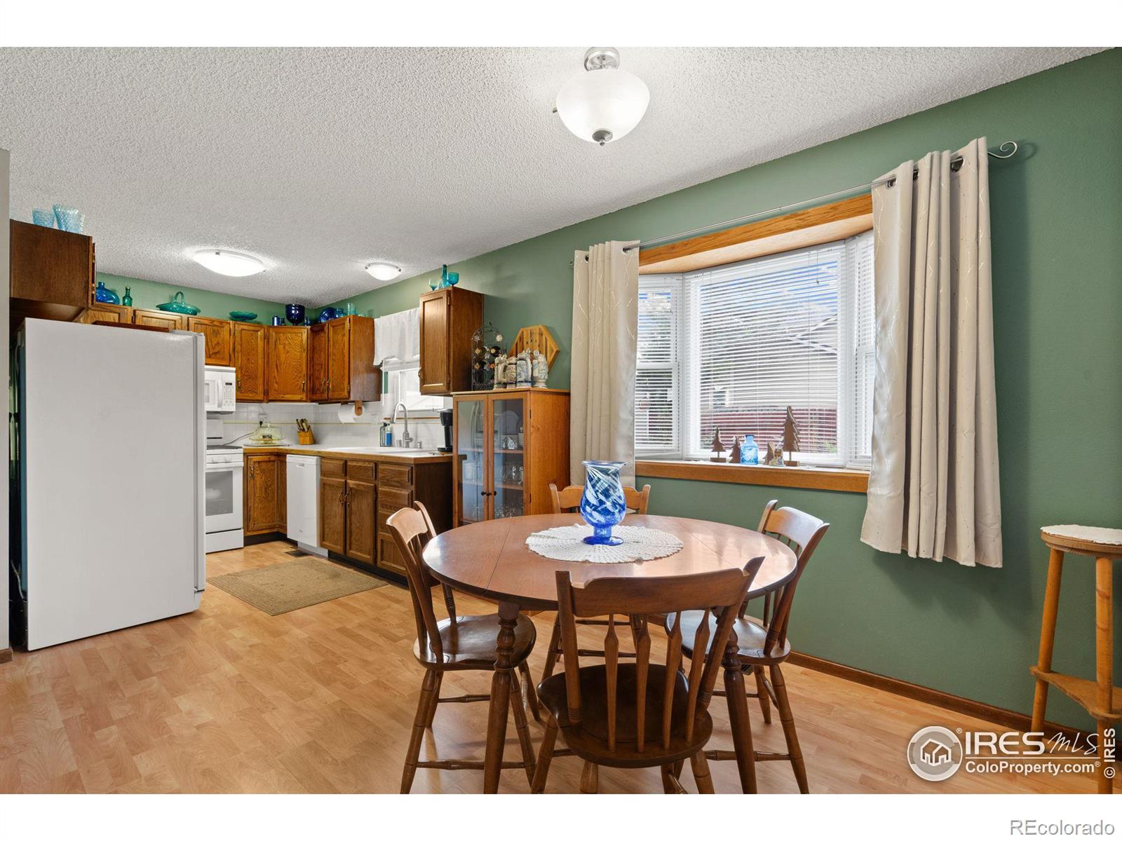 MLS Image #5 for 1001  hemlock drive,windsor, Colorado