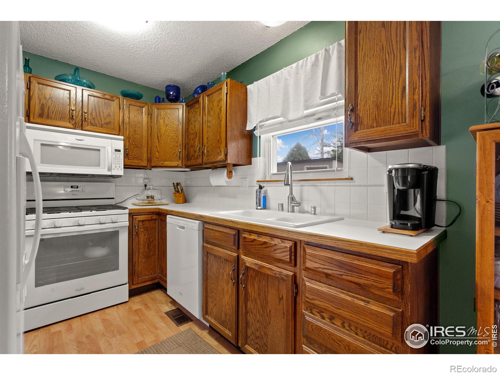 MLS Image #6 for 1001  hemlock drive,windsor, Colorado