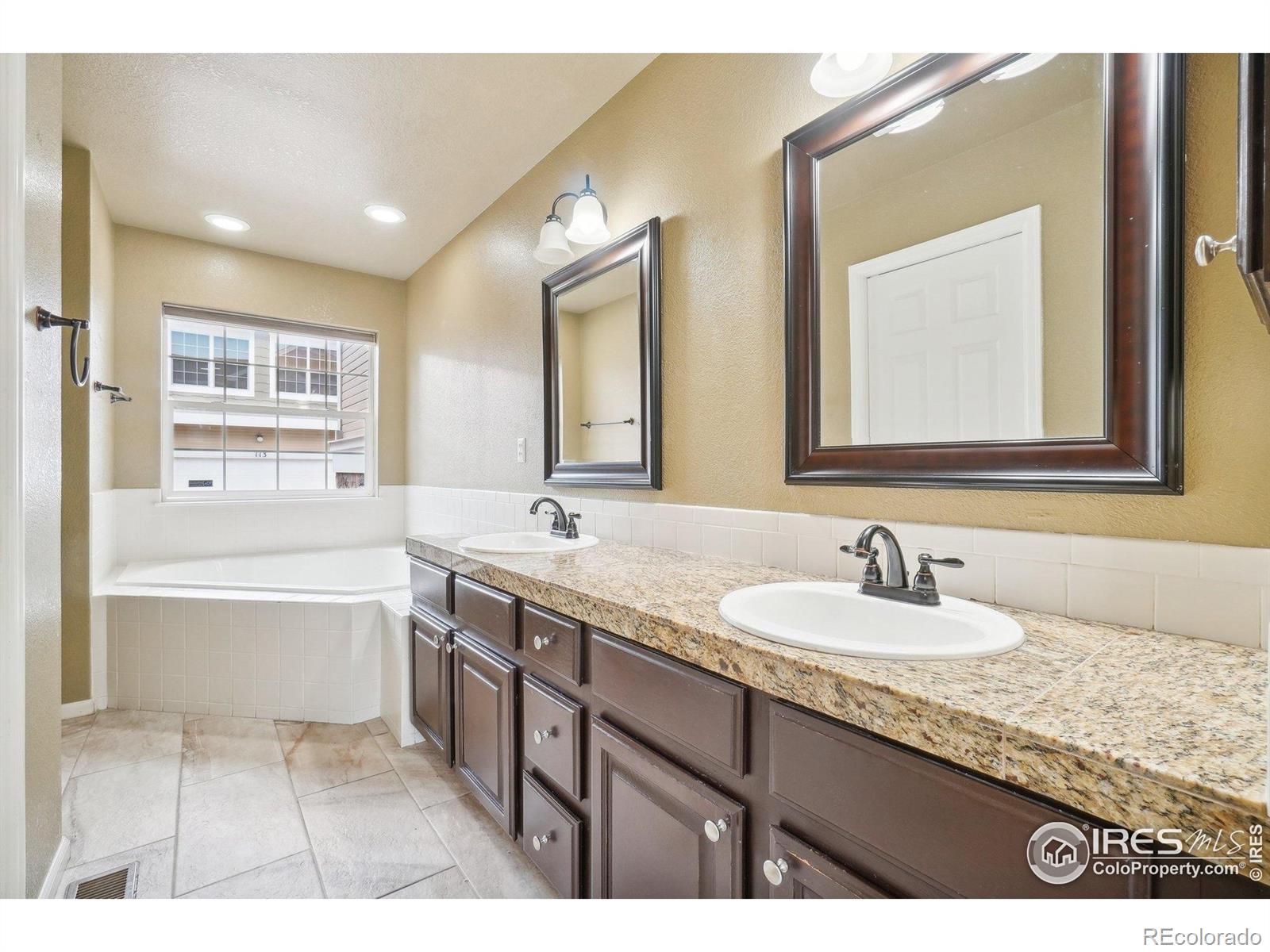 MLS Image #15 for 111  bayside circle,windsor, Colorado