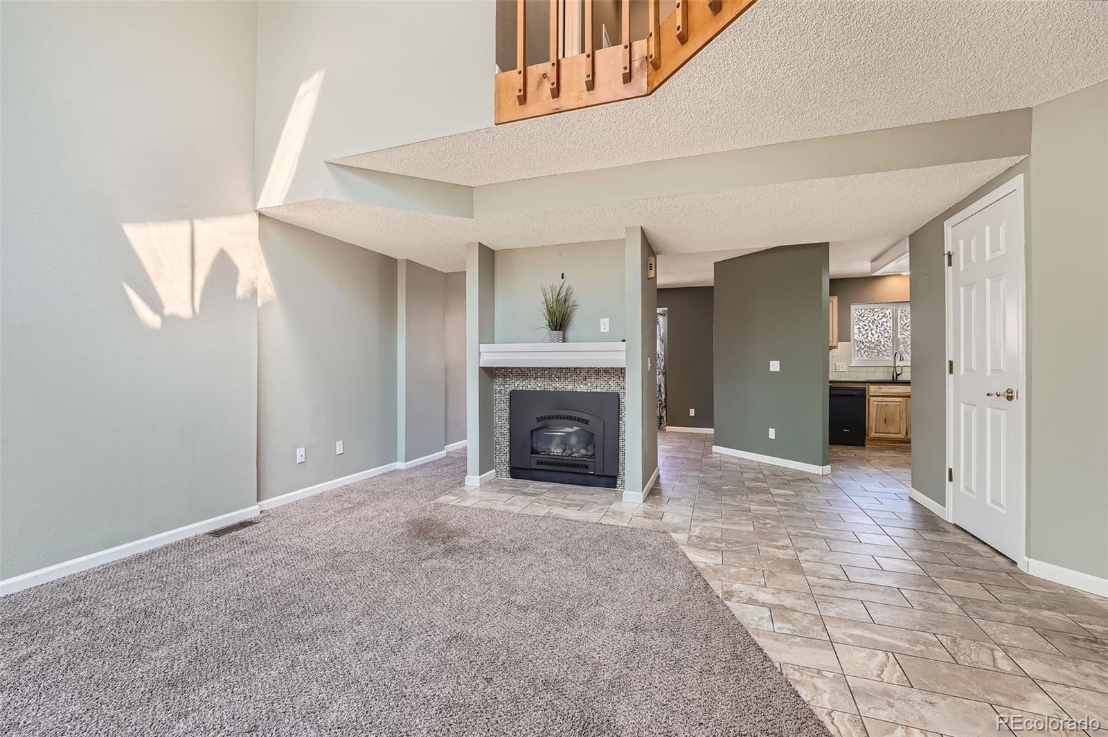 MLS Image #3 for 4168 s mobile circle,aurora, Colorado