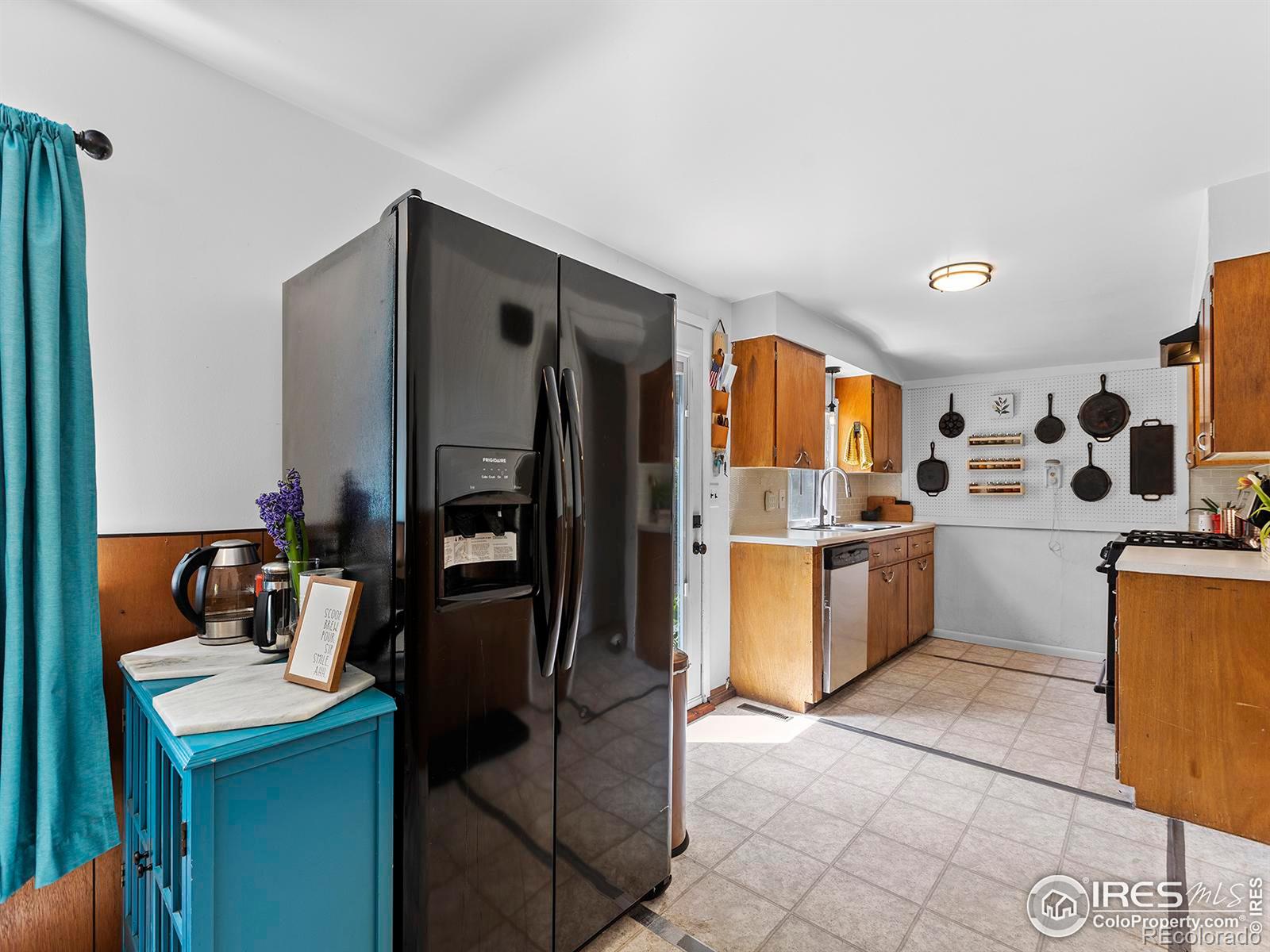 MLS Image #11 for 3565 s garfield avenue,loveland, Colorado