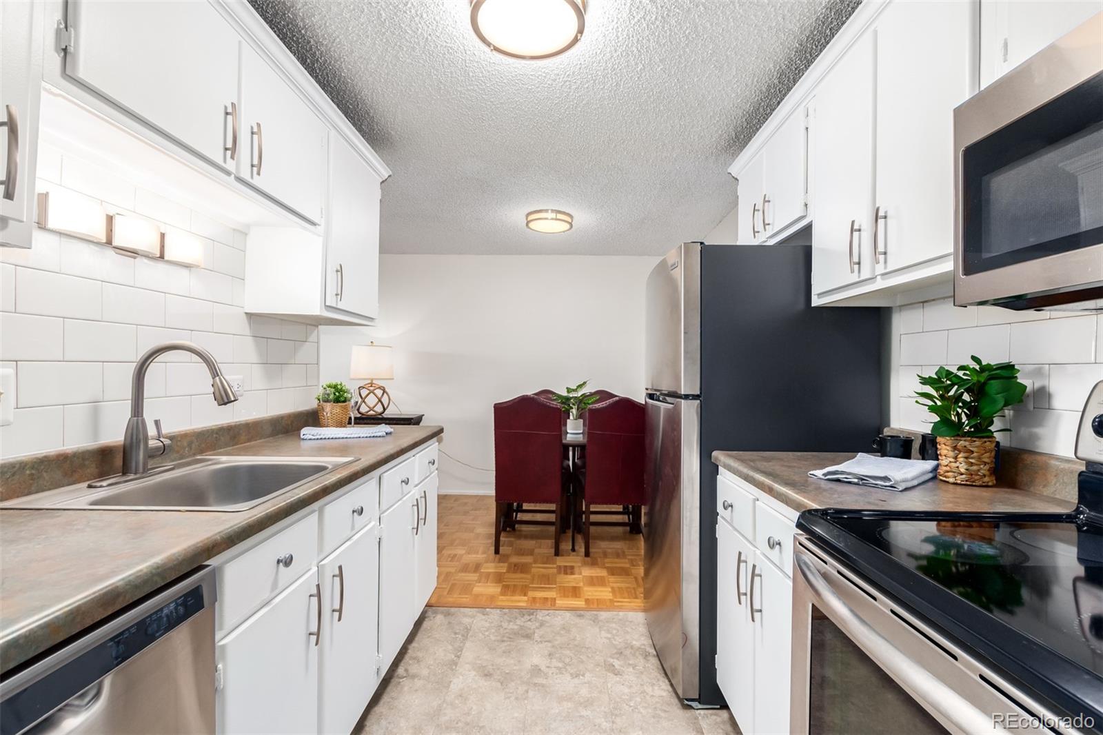 MLS Image #4 for 2325 s linden court,denver, Colorado