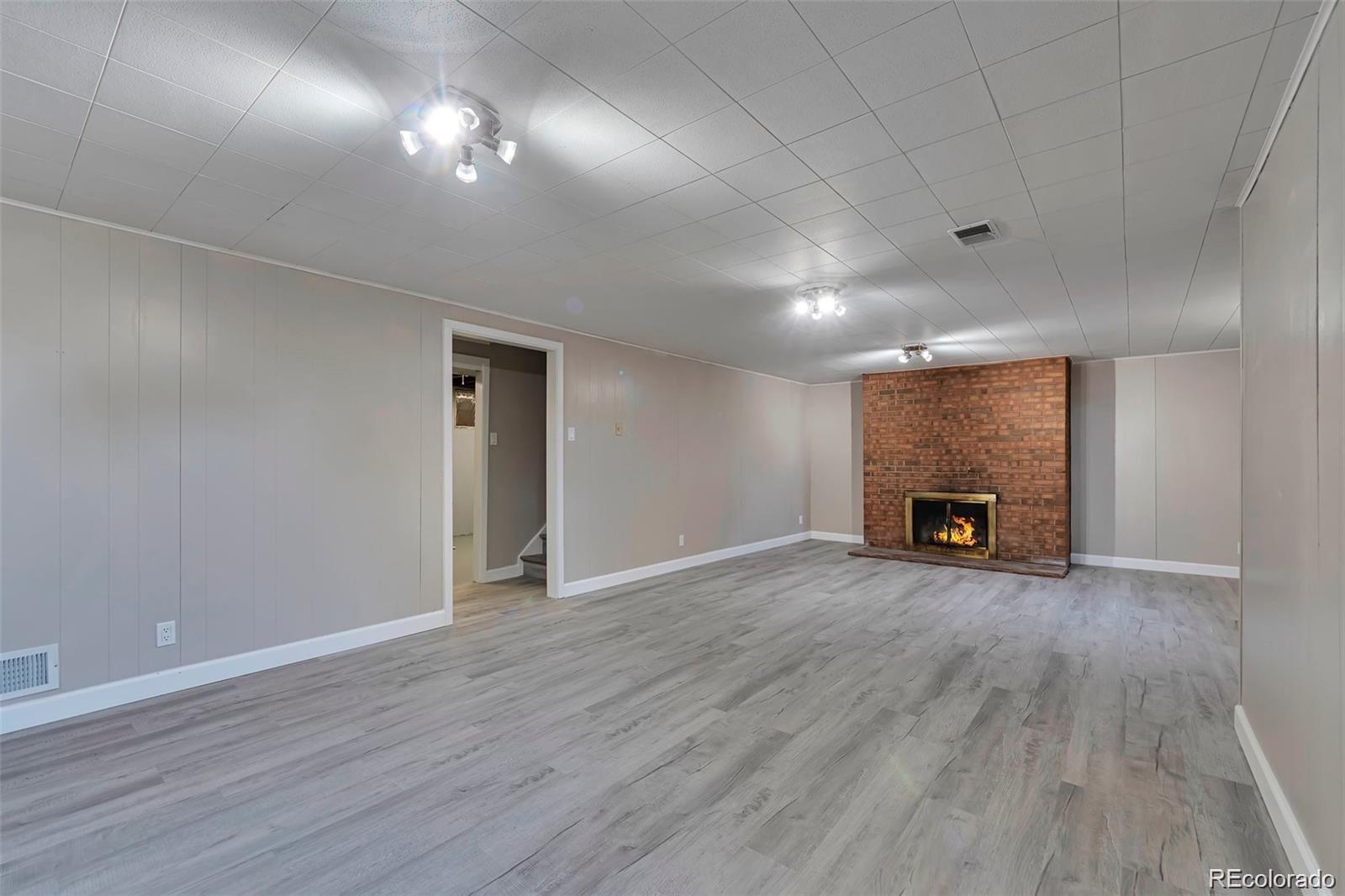 MLS Image #17 for 7931 e hampden circle,denver, Colorado