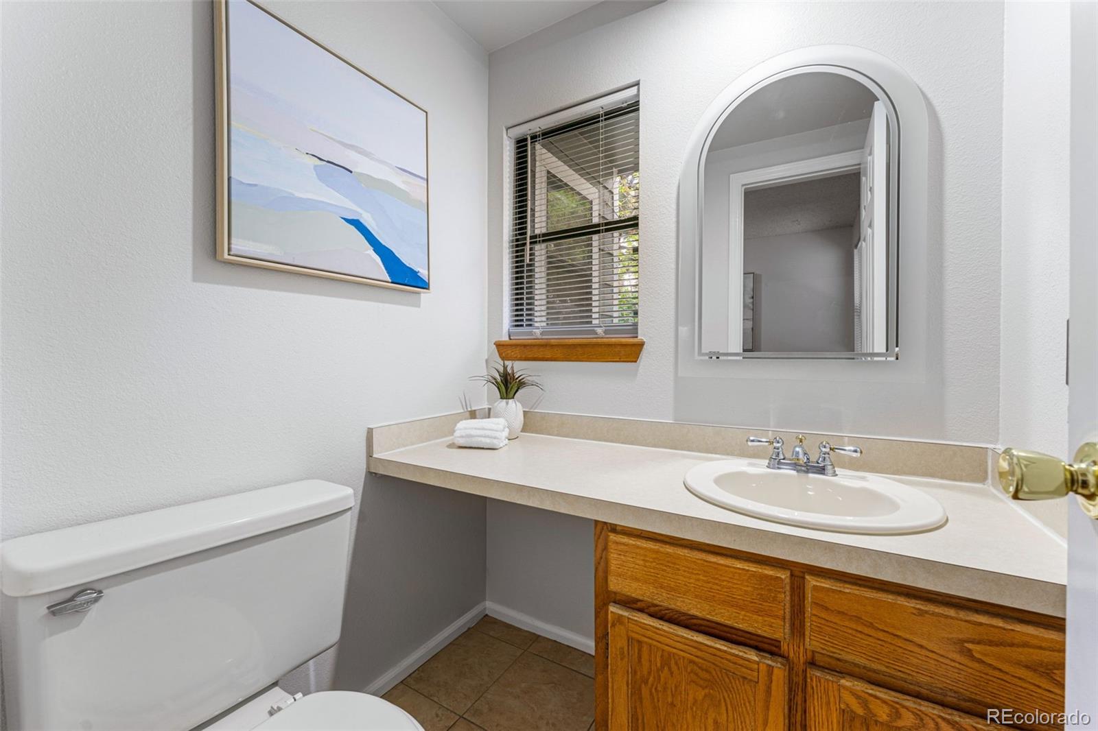 MLS Image #15 for 1475 s quebec way,denver, Colorado