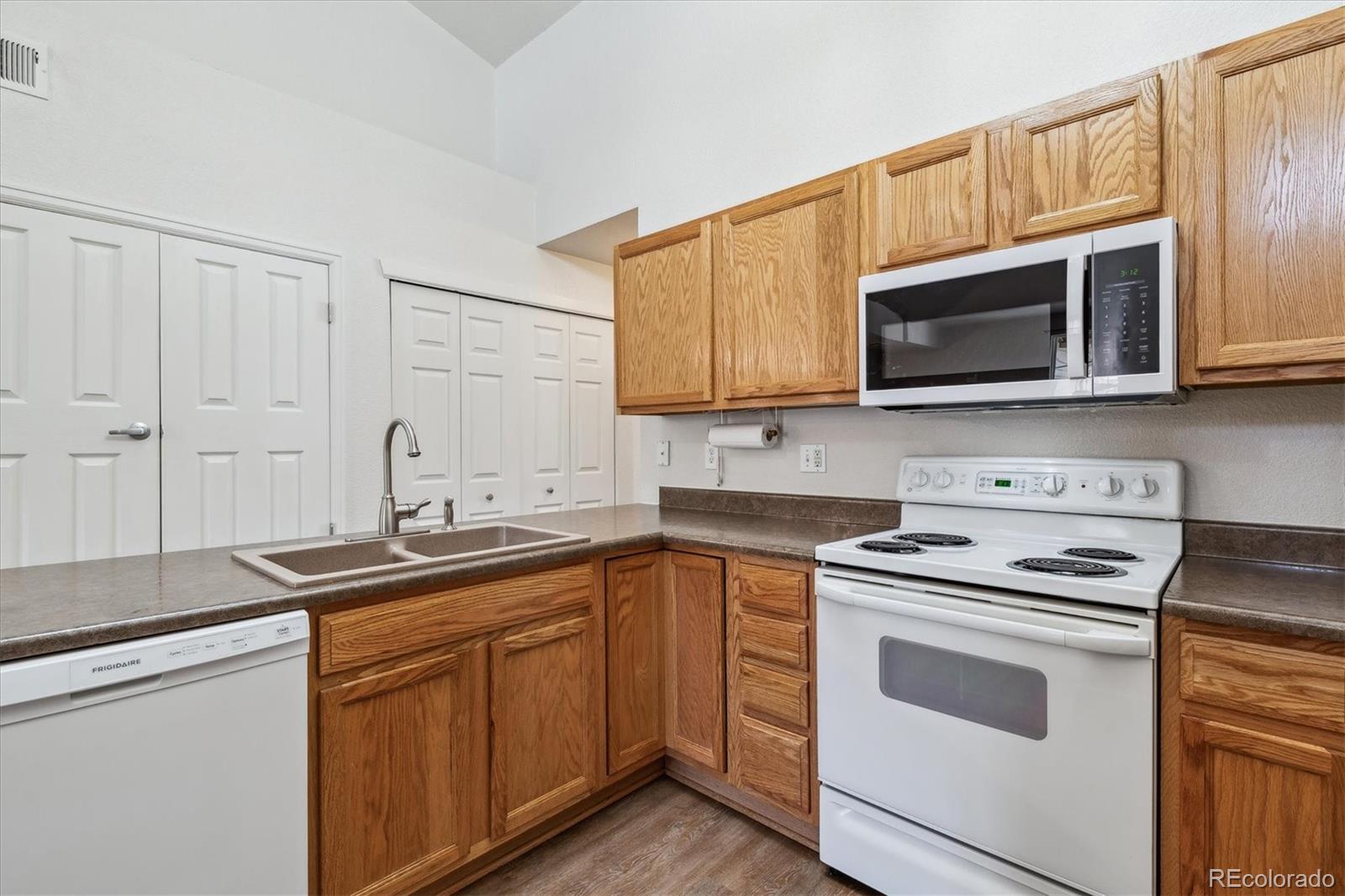 MLS Image #6 for 2980 w centennial drive d,littleton, Colorado