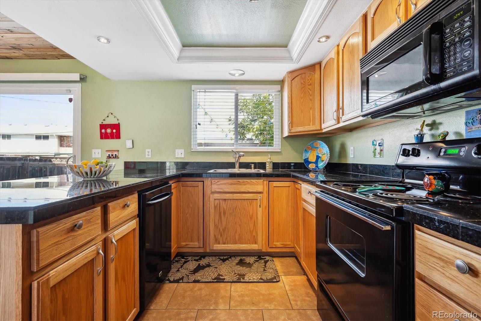 MLS Image #13 for 9224 e lehigh avenue,denver, Colorado