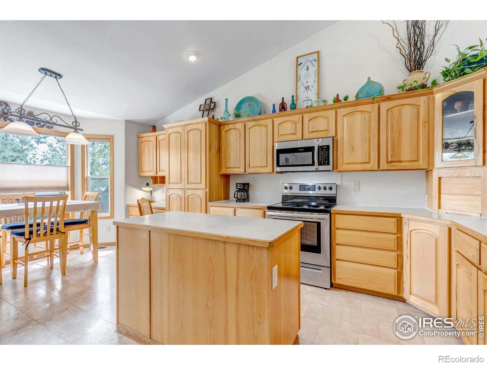 MLS Image #11 for 5705  snow mesa court,loveland, Colorado