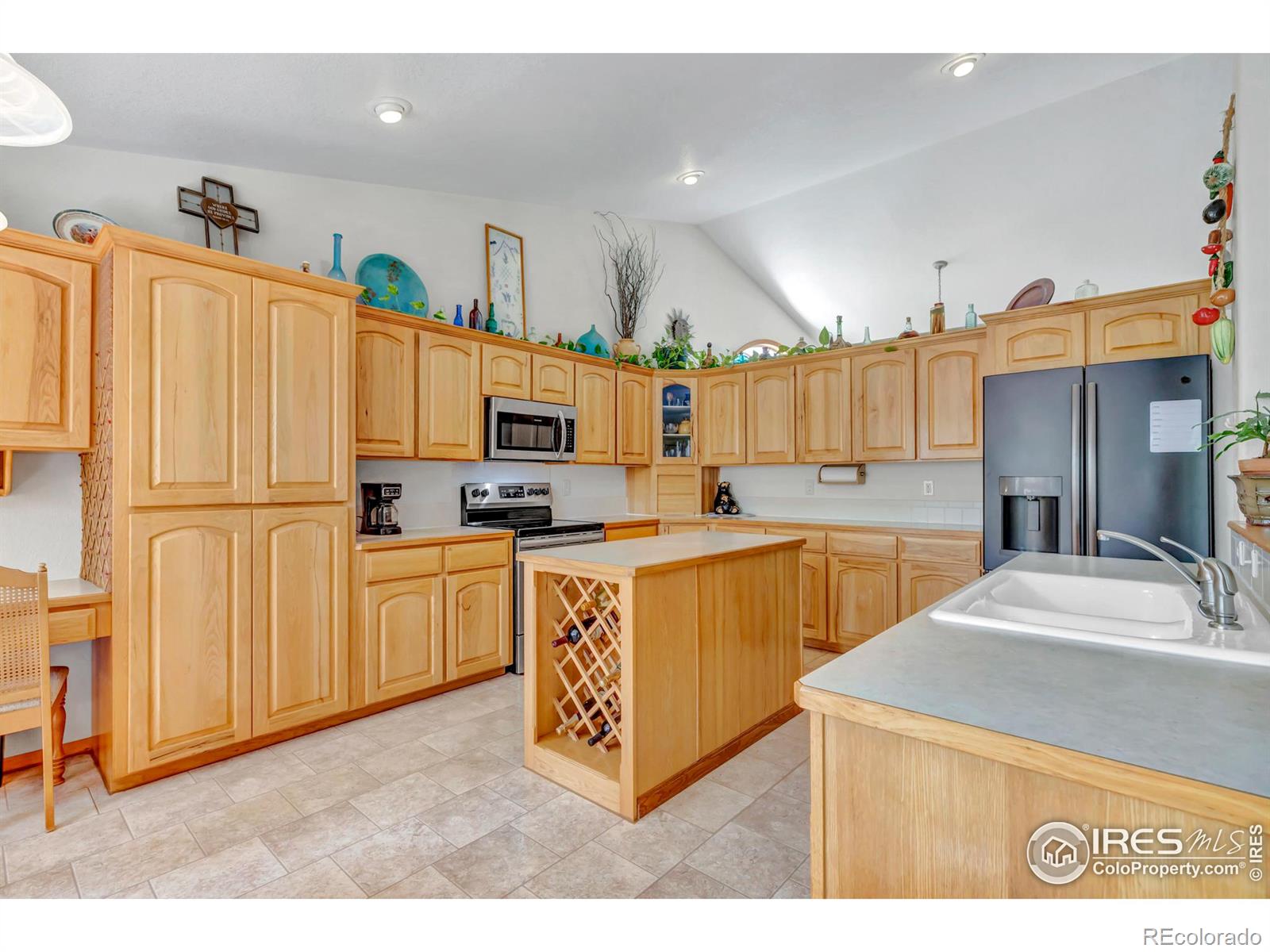 MLS Image #13 for 5705  snow mesa court,loveland, Colorado