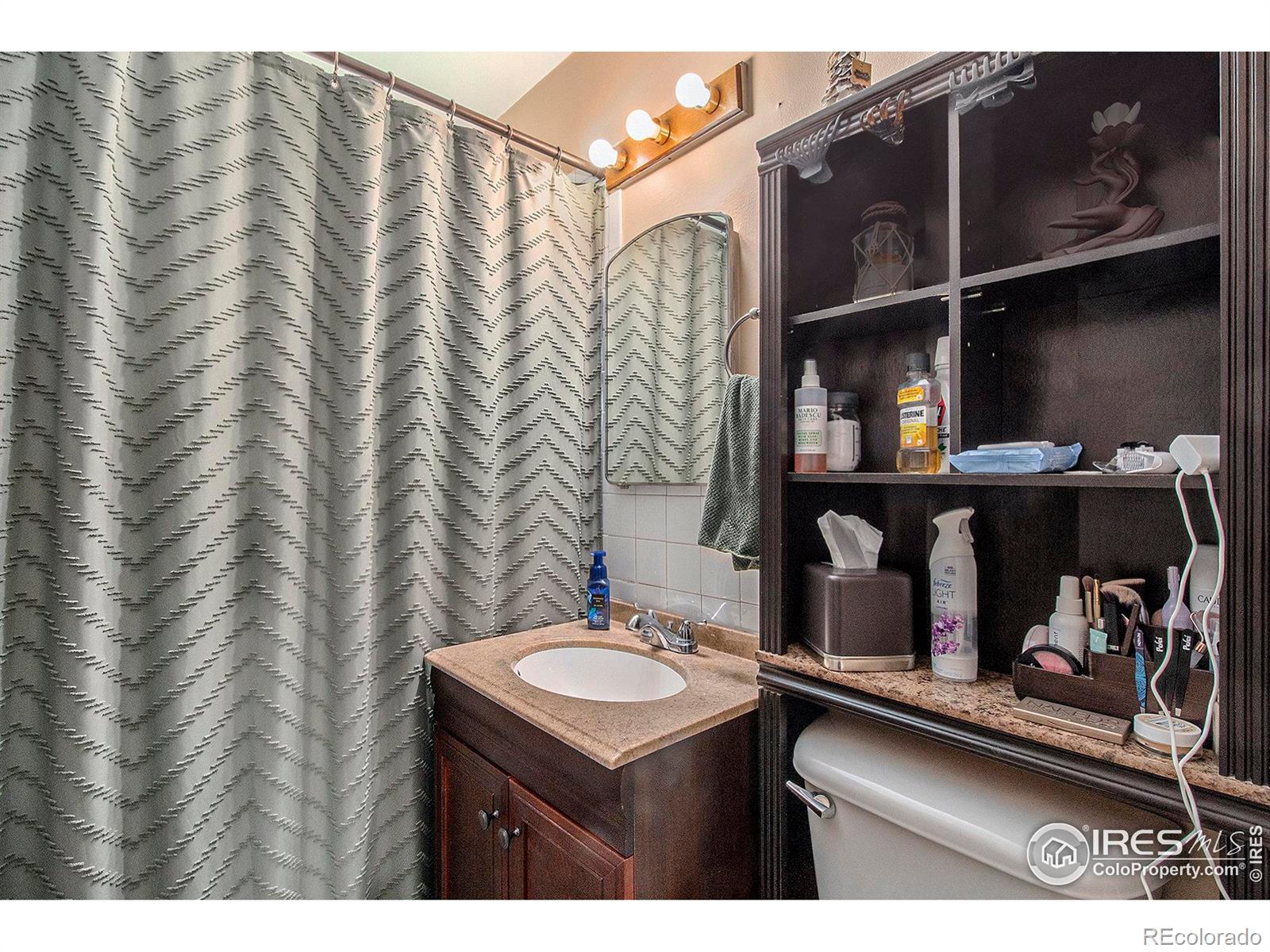 MLS Image #11 for 2870 w irvington place,denver, Colorado