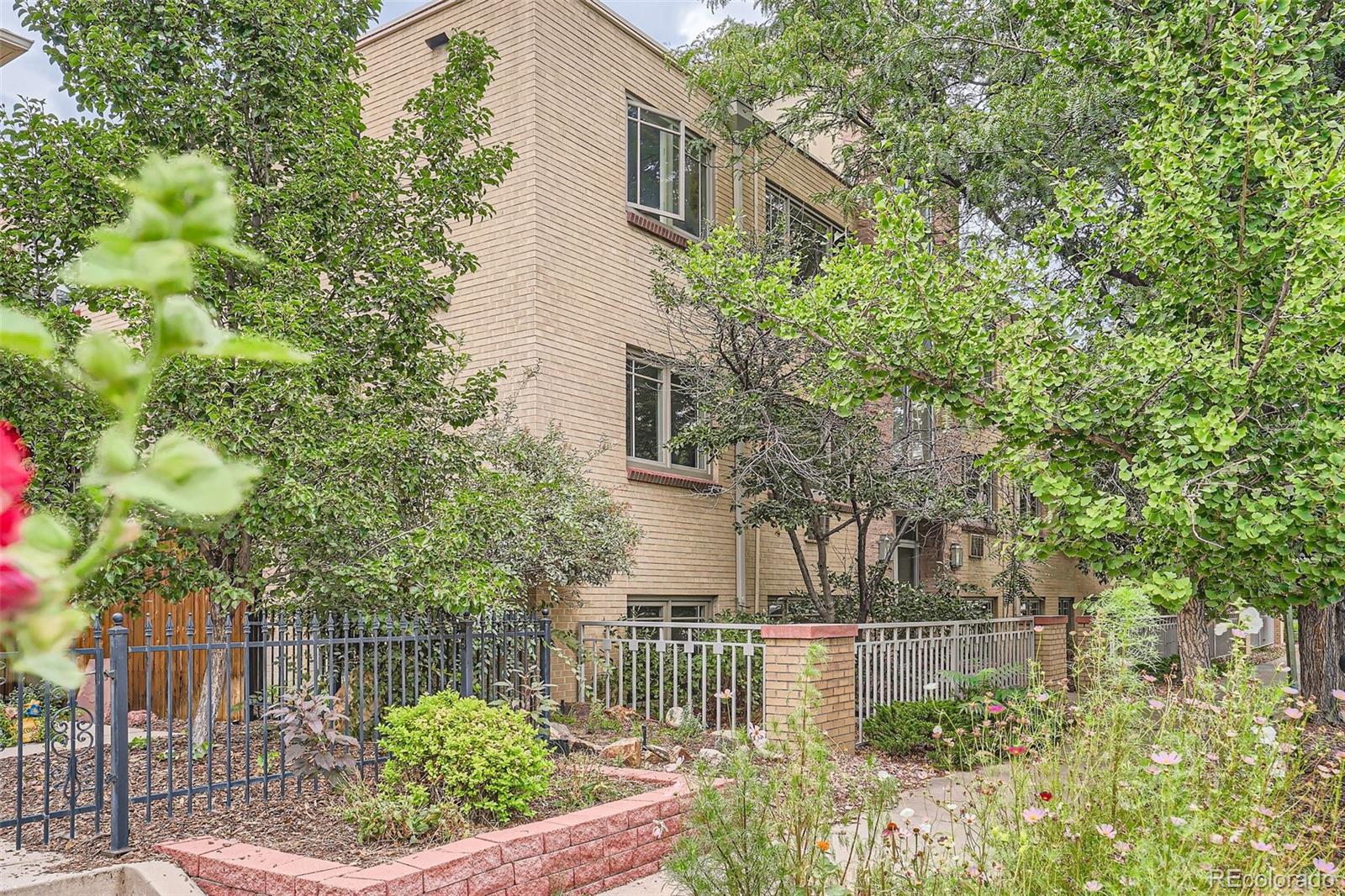 MLS Image #2 for 969 s pearl street,denver, Colorado