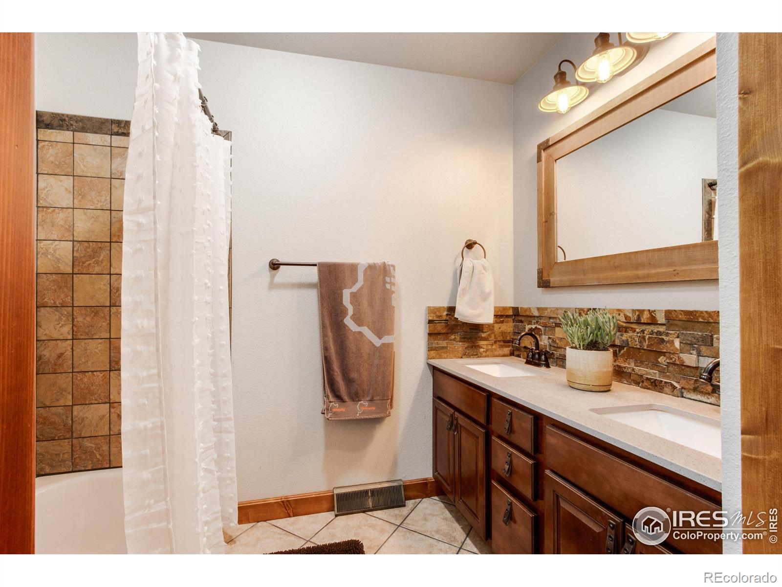 MLS Image #12 for 6394  corinth road,longmont, Colorado