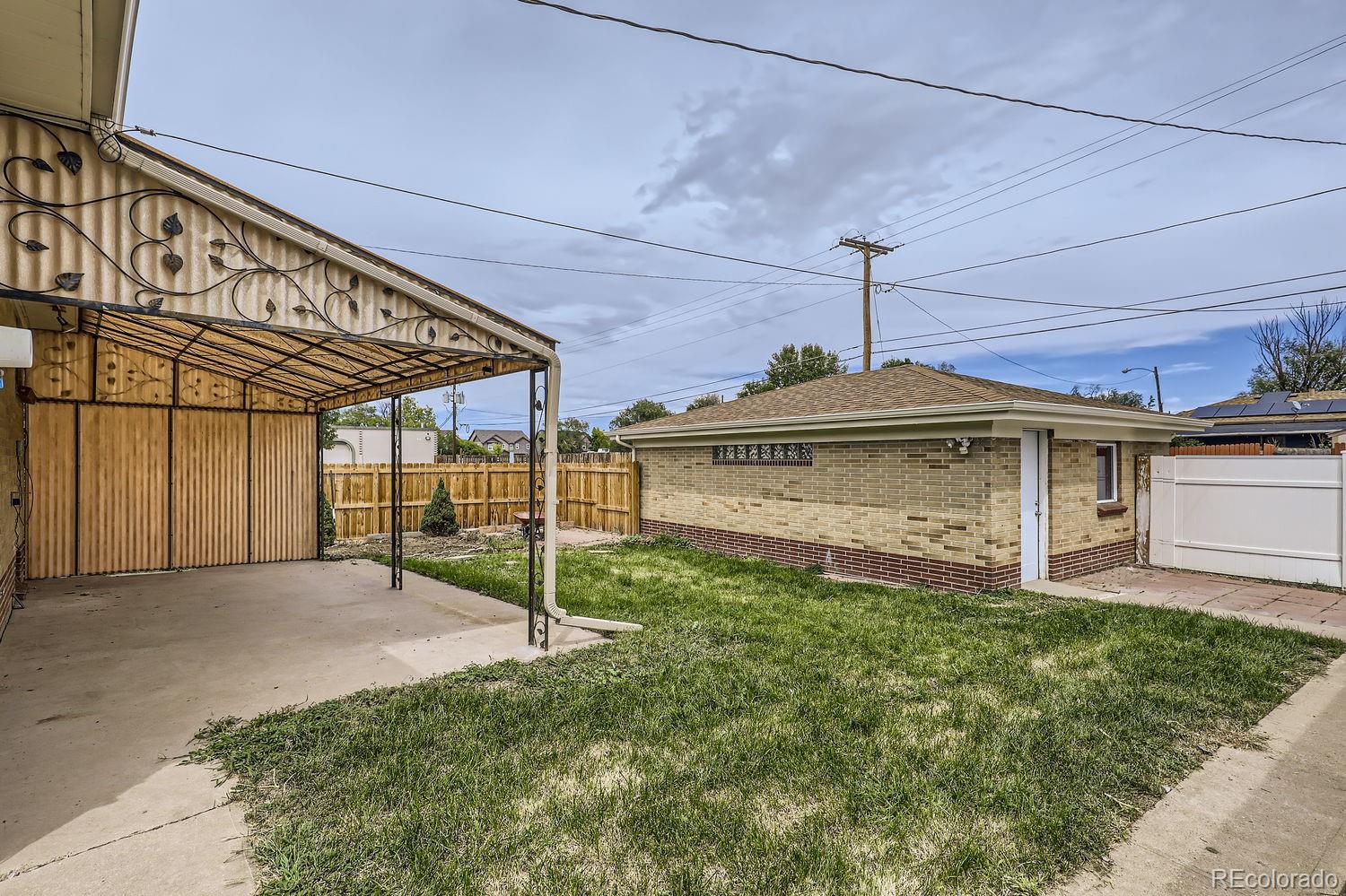 MLS Image #27 for 10600 e 25th avenue,aurora, Colorado