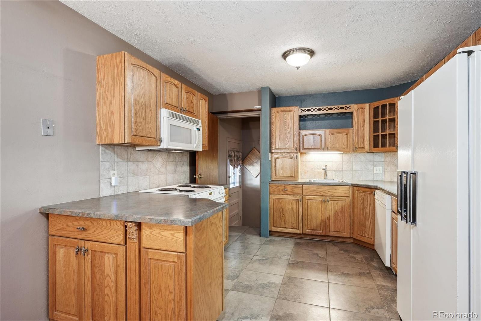 MLS Image #4 for 1355  troy street,aurora, Colorado