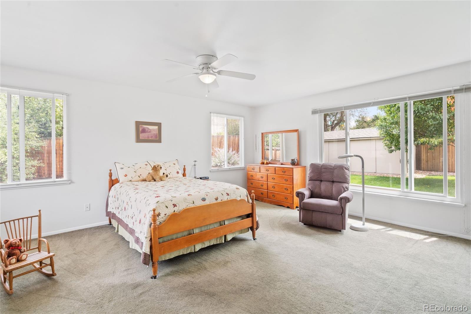 MLS Image #13 for 3076 s grape way,denver, Colorado