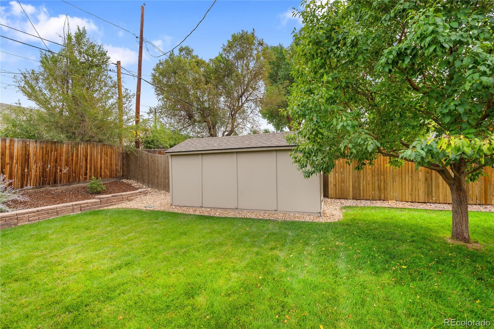 MLS Image #29 for 3076 s grape way,denver, Colorado