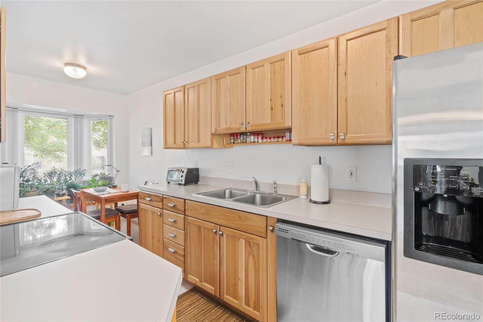 MLS Image #9 for 3076 s grape way,denver, Colorado