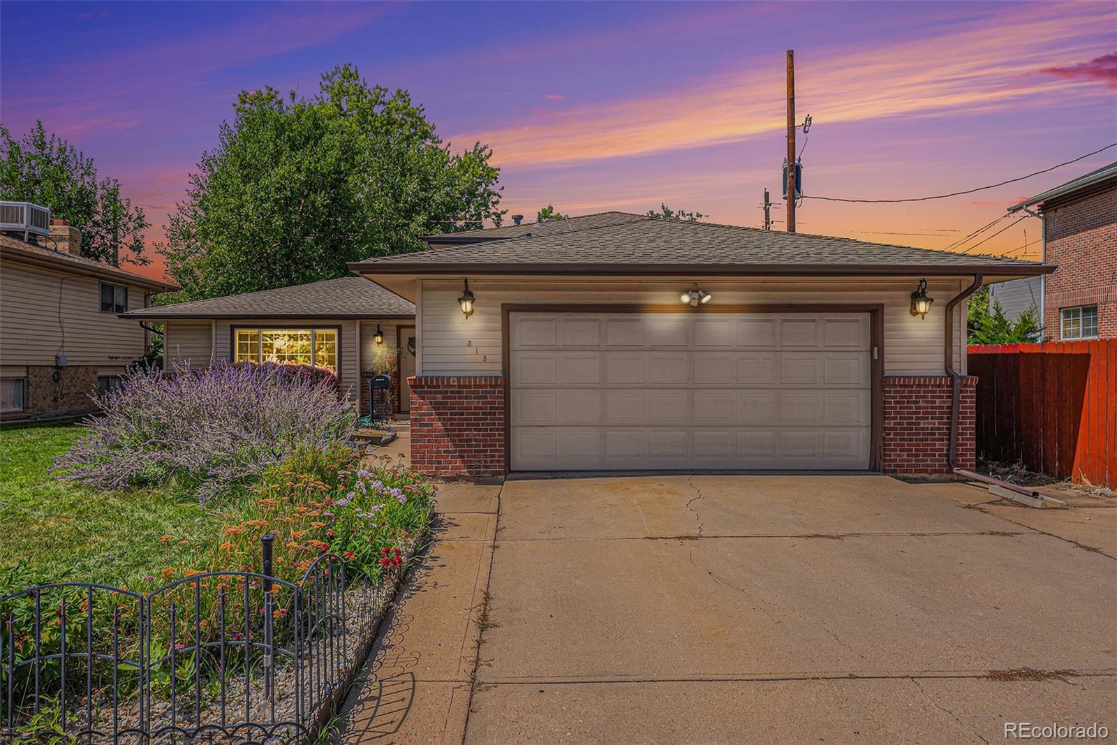 MLS Image #0 for 315 s monaco parkway,denver, Colorado