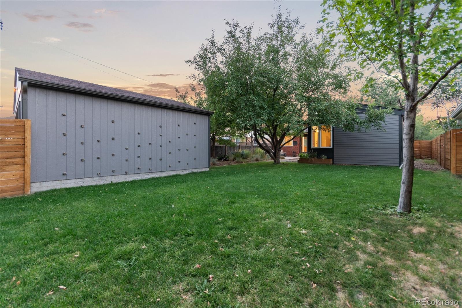 MLS Image #46 for 3558  locust street,denver, Colorado