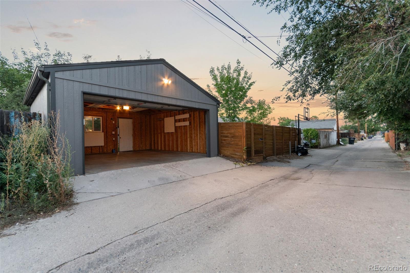 MLS Image #48 for 3558  locust street,denver, Colorado