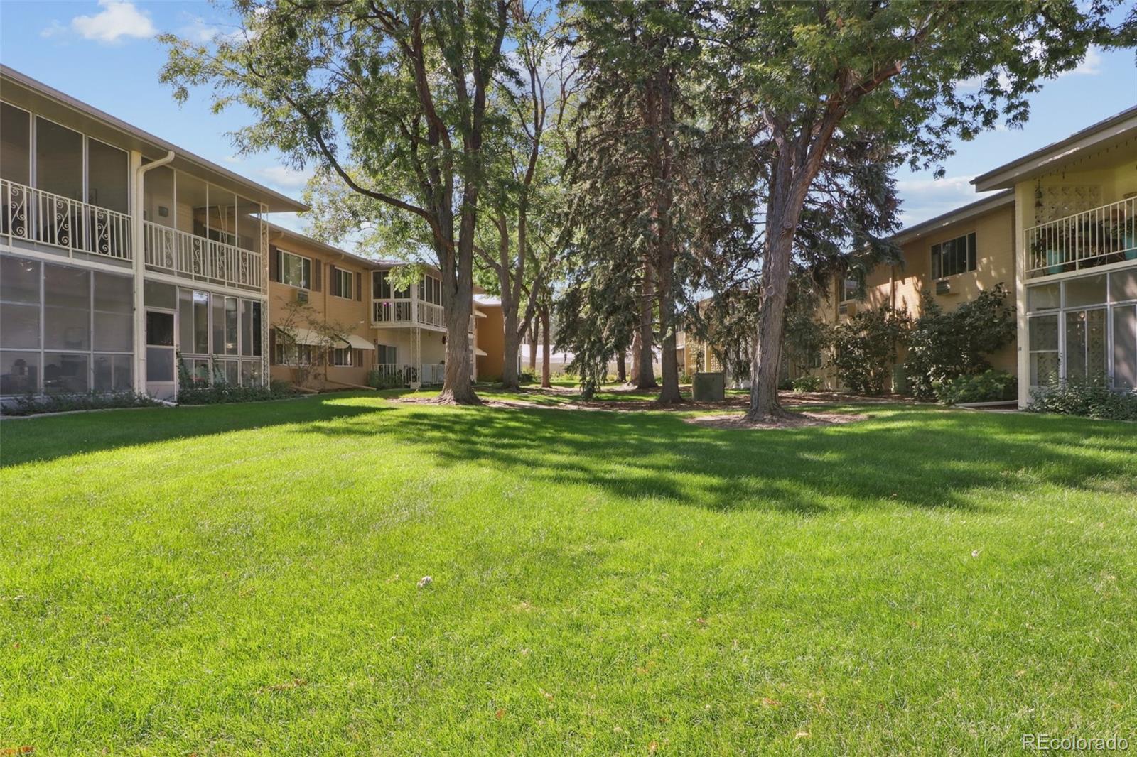 MLS Image #26 for 705 s clinton street,denver, Colorado