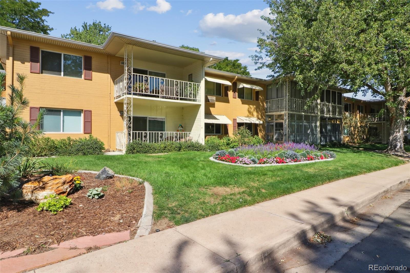 MLS Image #27 for 705 s clinton street,denver, Colorado