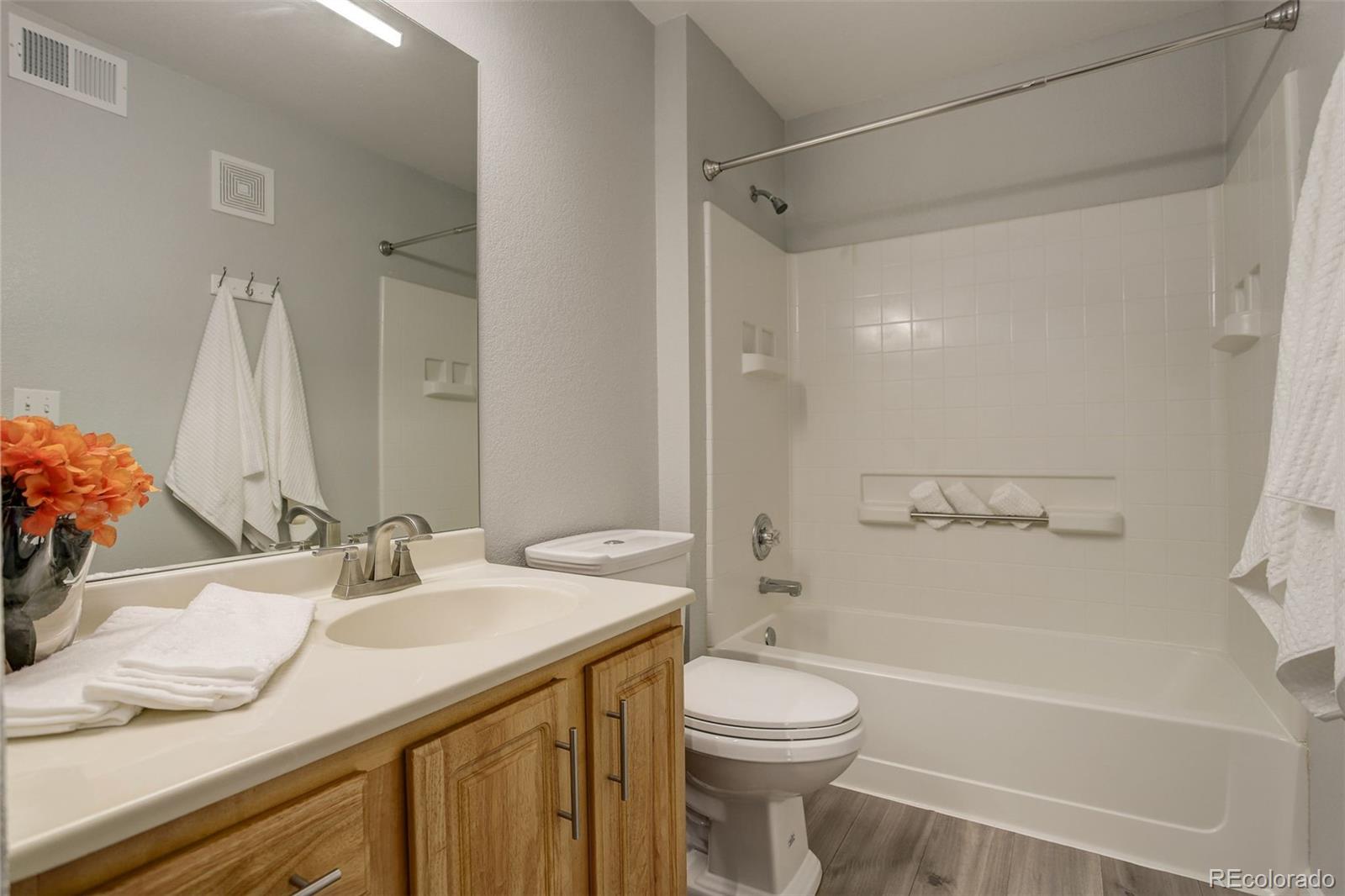 MLS Image #19 for 4875 s balsam way,littleton, Colorado