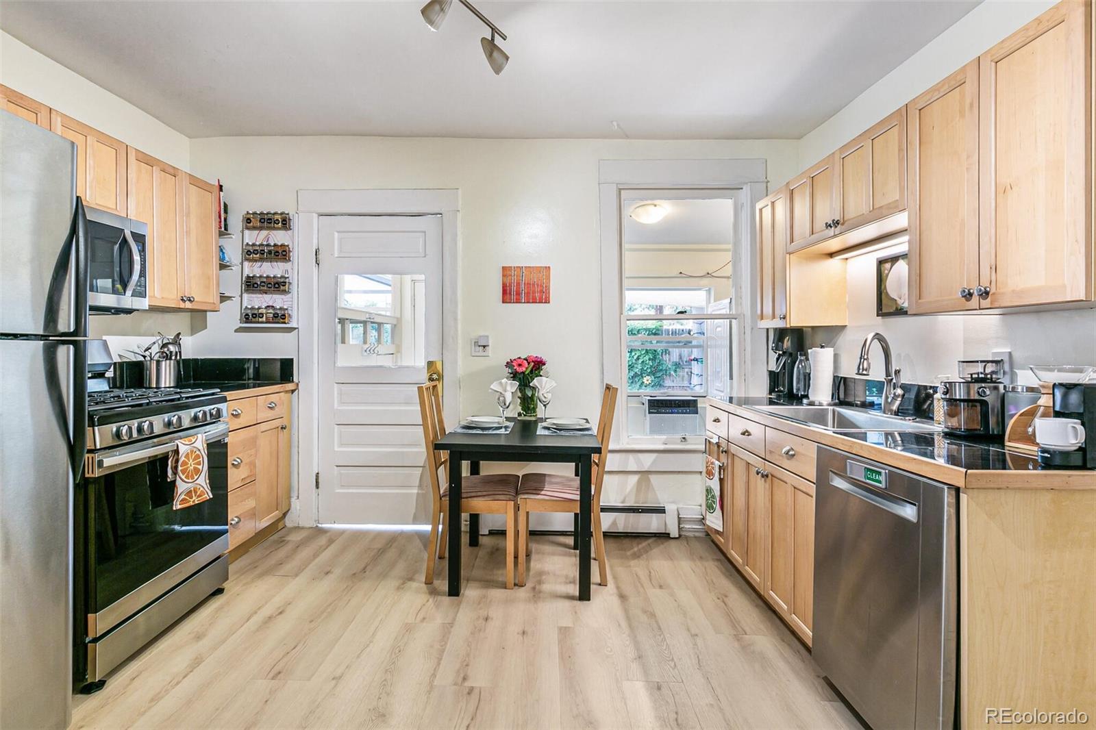 MLS Image #8 for 1005  cook street,denver, Colorado