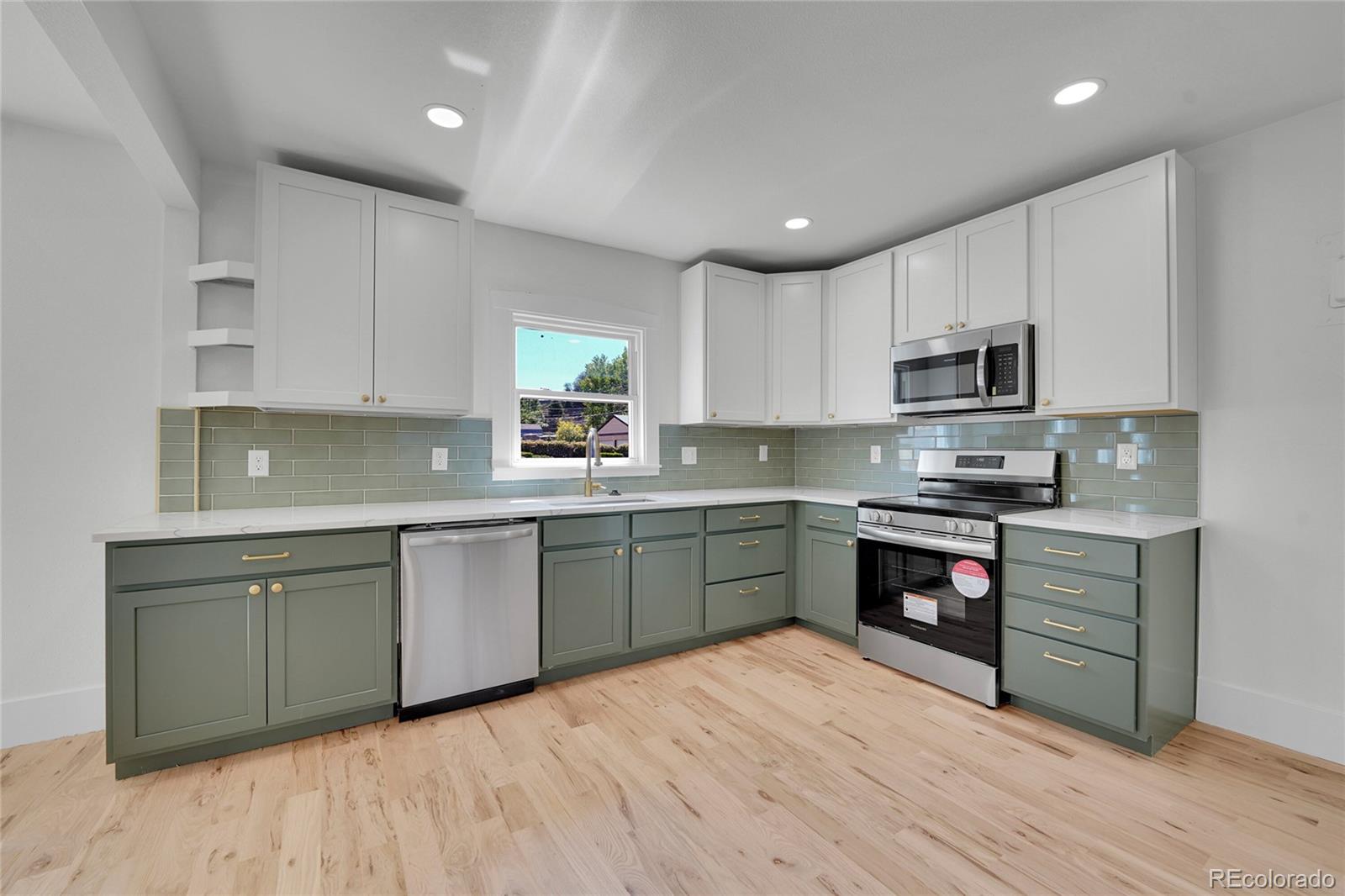 MLS Image #1 for 215 s stuart street,denver, Colorado