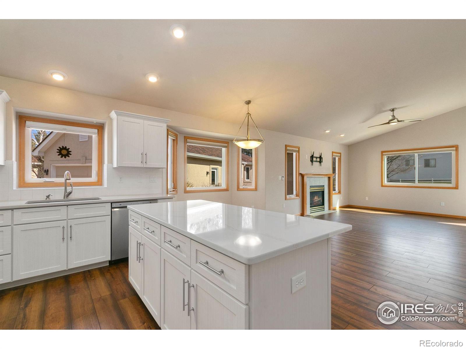 MLS Image #10 for 3982  blackstone court,loveland, Colorado