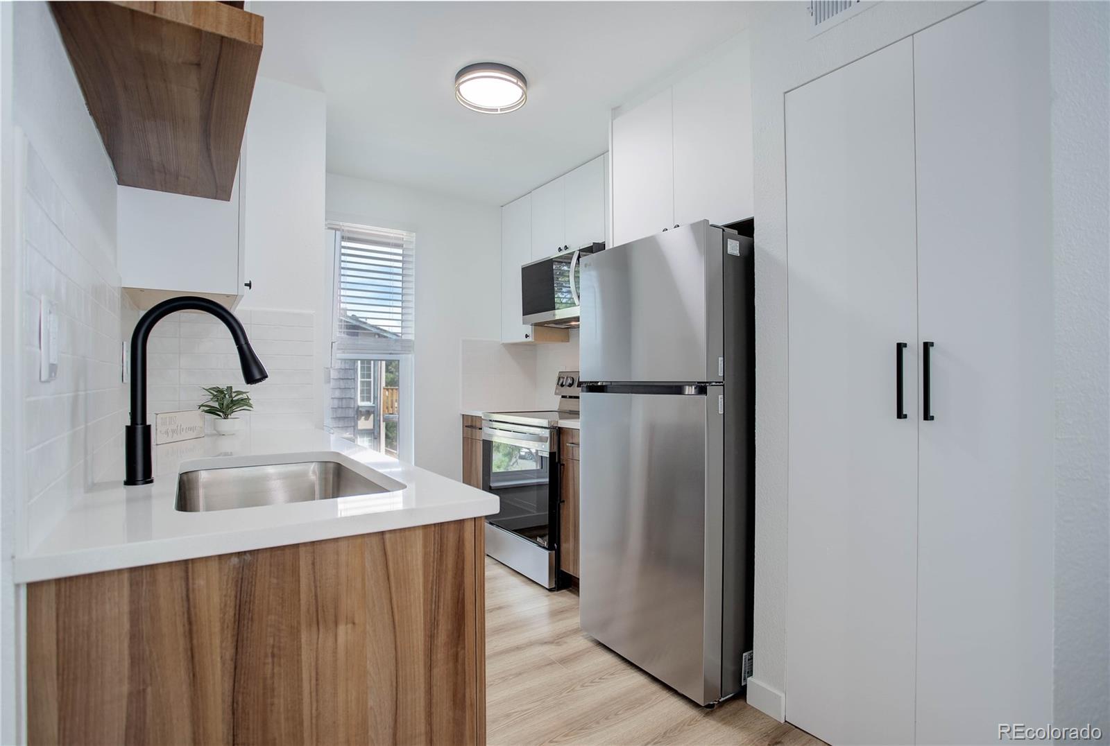 MLS Image #1 for 865 s quebec street 301b,denver, Colorado